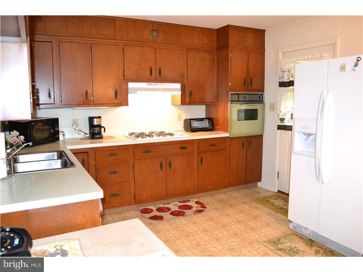 1441 Gregg Street Reading, PA 19607 - Photo 7 of 25 Kitchen