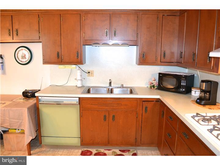 1441 Gregg Street Reading, PA 19607 - Photo 8 of 25 Kitchen