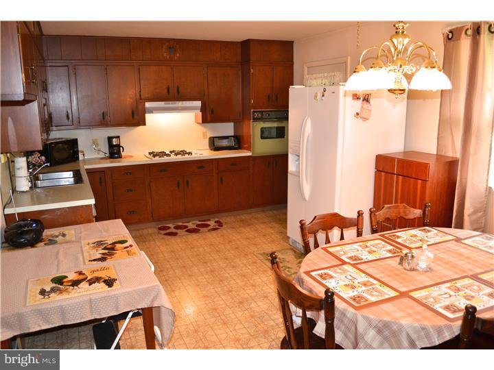 1441 Gregg Street Reading, PA 19607 - Photo 9 of 25 Kitchen