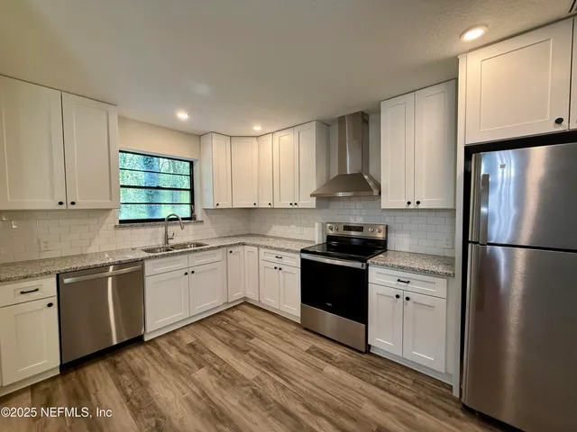 $2,199 | 2516 Horseshoe Bend Road, Middleburg, FL 32068