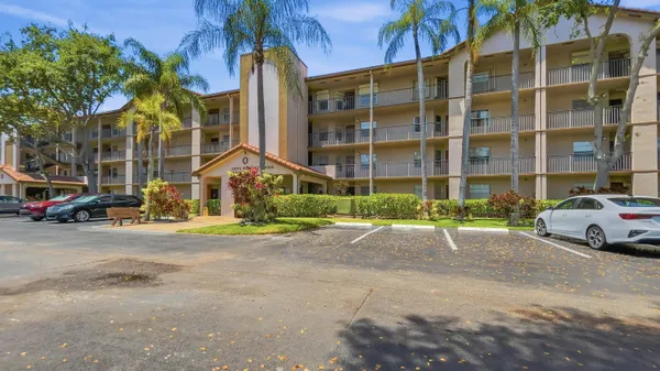 $2,000 | 1200 Southwest 124th Terrace, Unit 208O, Pembroke Pines, FL 33027