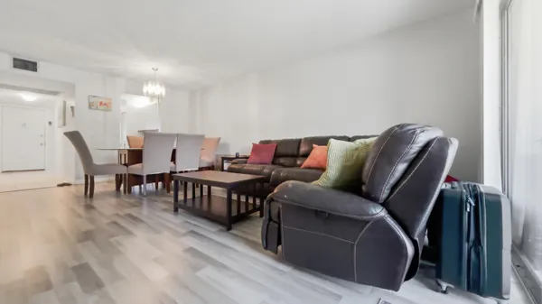 $2,000 | 1200 Southwest 124th Terrace, Unit 208O, Pembroke Pines, FL 33027
