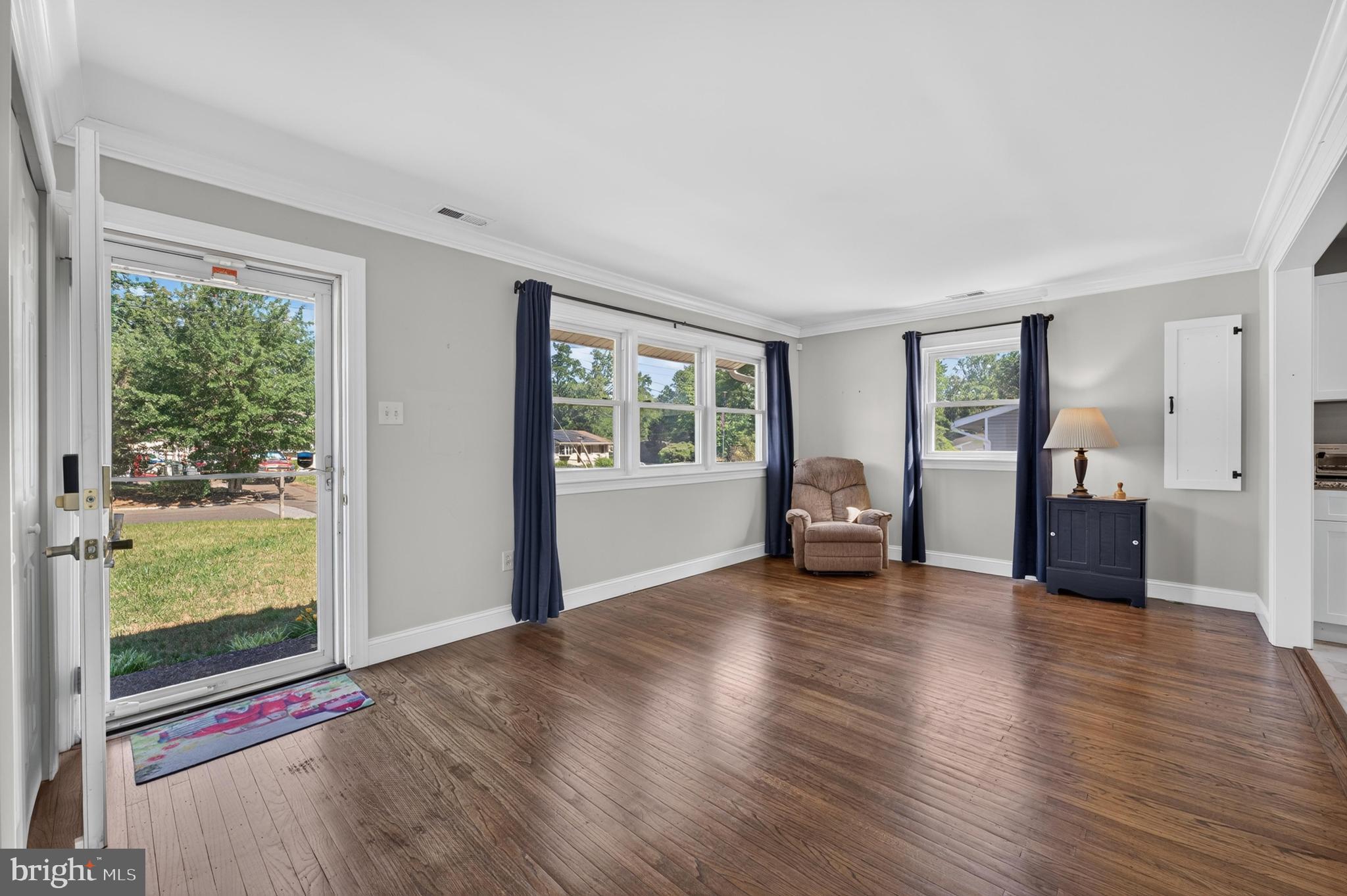 419 Hickory Lane Mount Laurel, NJ 08054 - Photo 3 of 21