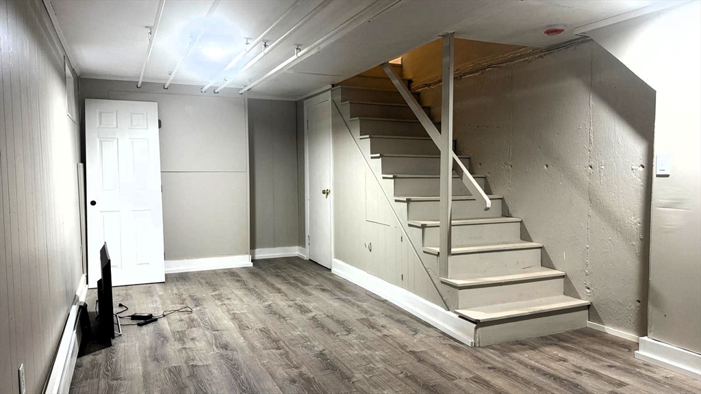 220 Hamilton Street, Unit TWNHS Cambridge, MA 02139 - Photo 10 of 11 a view of entryway