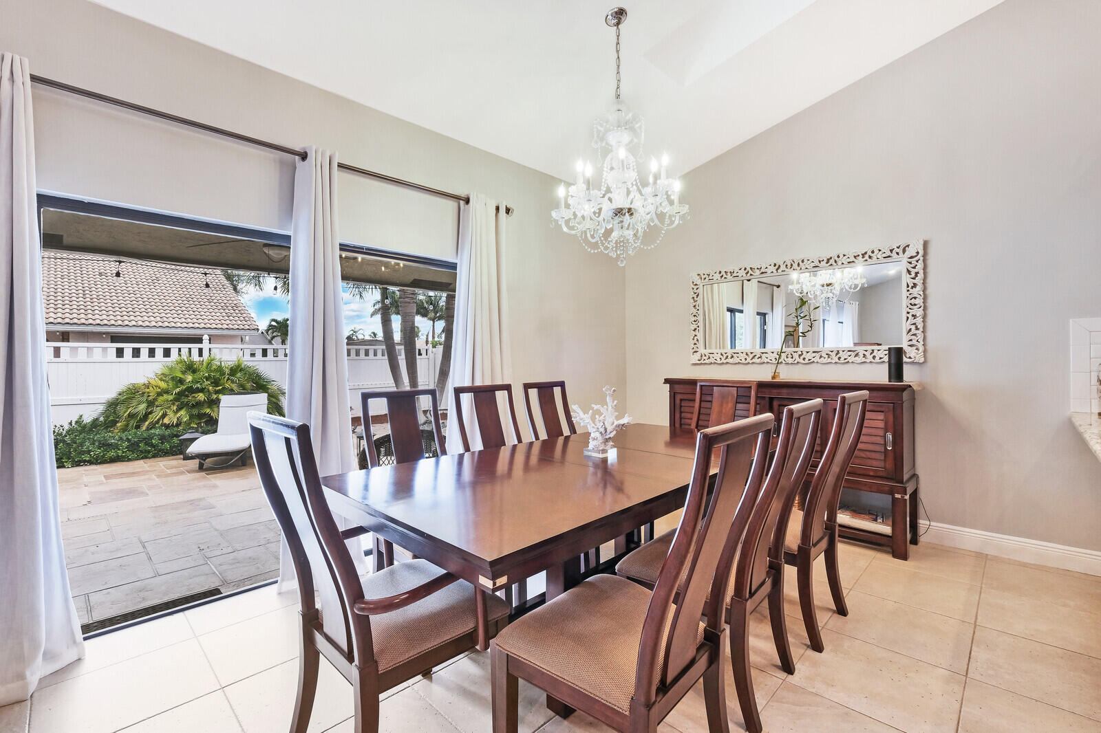 261 North Country Club Boulevard Boca Raton, FL 33487 - Photo 15 of 46 13_Image_13_mls