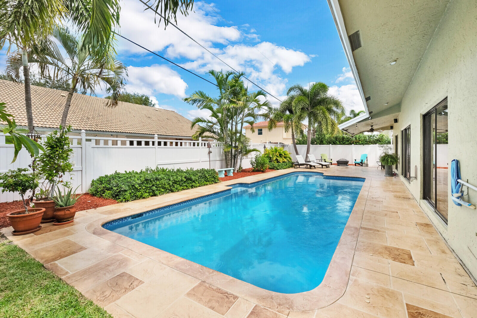 261 North Country Club Boulevard Boca Raton, FL 33487 - Photo 32 of 46 30_Image_30_mls