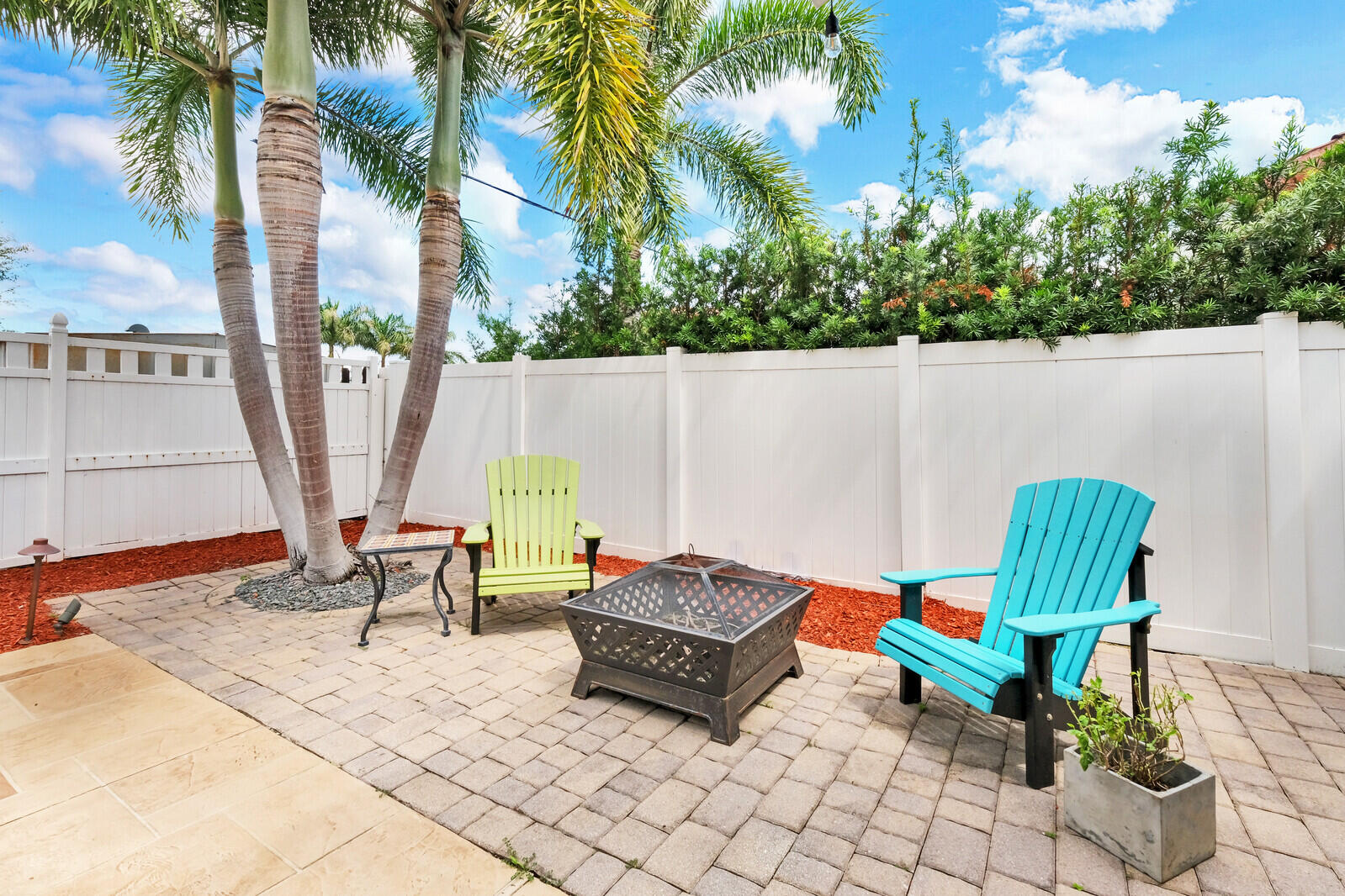 261 North Country Club Boulevard Boca Raton, FL 33487 - Photo 34 of 46 32_Image_32_mls