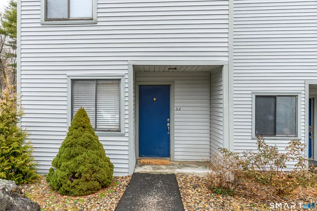 $2,800 | 5 Staunton Court, Unit A, Farmington, CT 06032