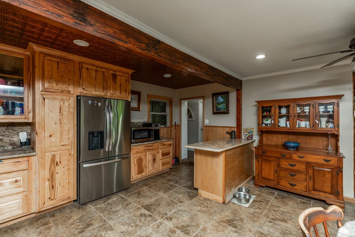 2231 Neyland Road Silsbee, TX 77656 - Photo 16 of 48