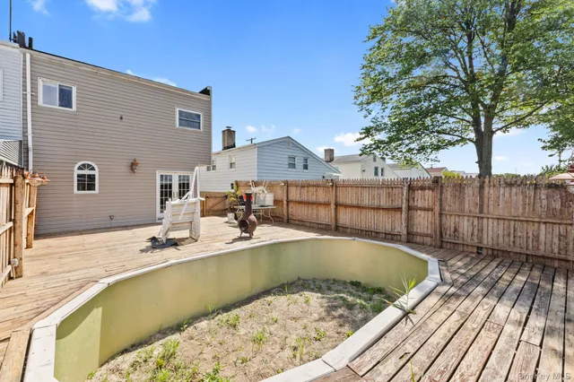 a view of a street with of a house