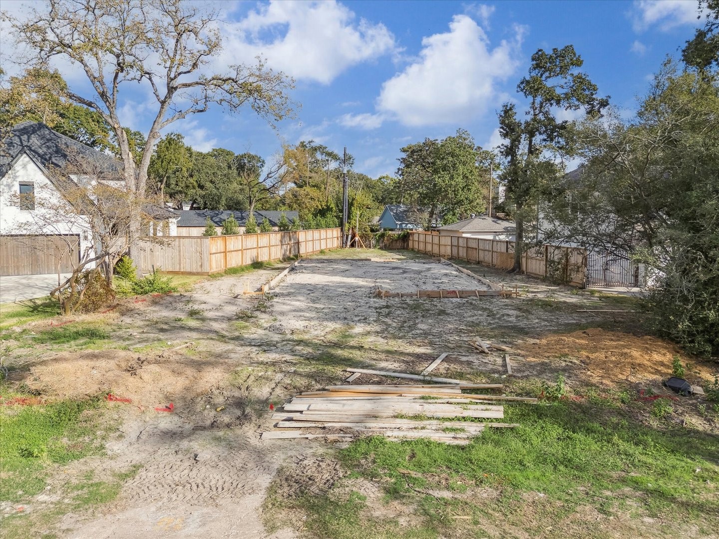 4314 Apollo Street Houston, TX 77018 - Photo 6 of 11 a view of yard with tree s