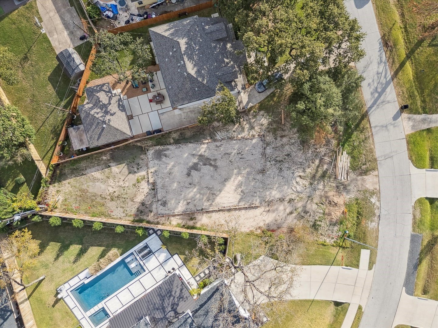 4314 Apollo Street Houston, TX 77018 - Photo 8 of 11 a view of swimming pool with wooden fencing