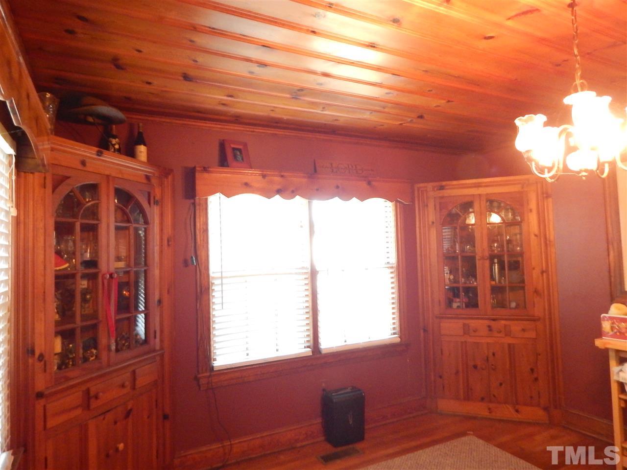 1112 Lynch Road Selma, NC 27576 - Photo 3 of 18 Gallery Image 3