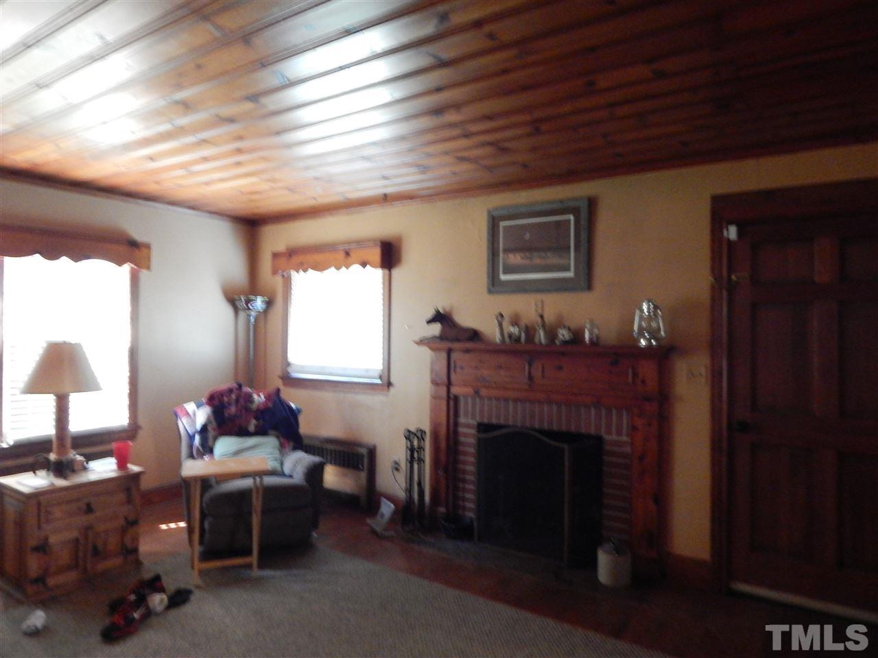1112 Lynch Road Selma, NC 27576 - Photo 5 of 18 Gallery Image 5