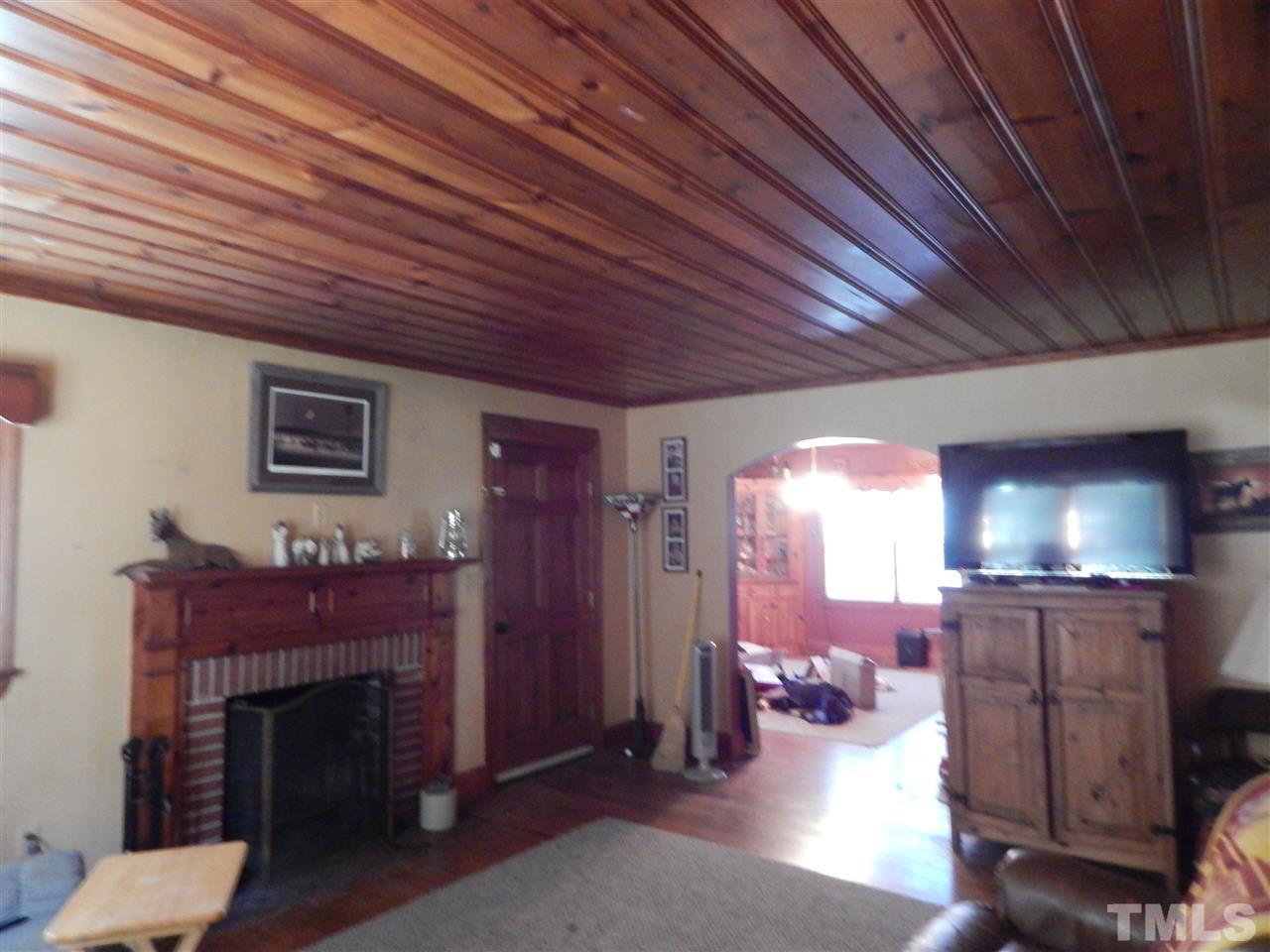 1112 Lynch Road Selma, NC 27576 - Photo 6 of 18 Gallery Image 6