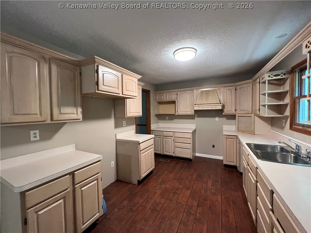 11 Cabin Road Chapmanville, WV 25508 - Photo 7 of 30 Gallery Image 7