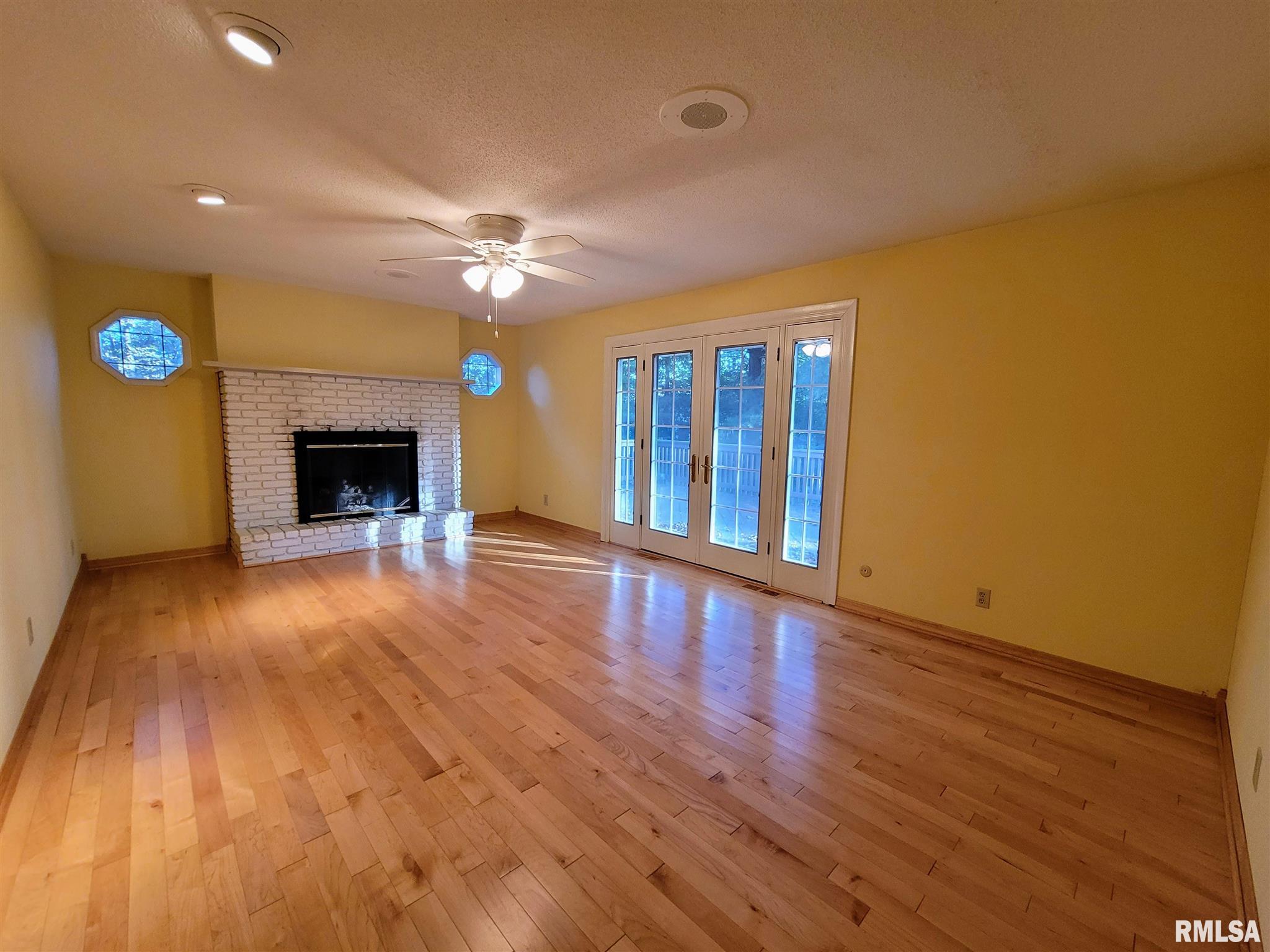 4 Timber Hill Lane Springfield, IL 62704 - Photo 15 of 42 Gallery Image 15