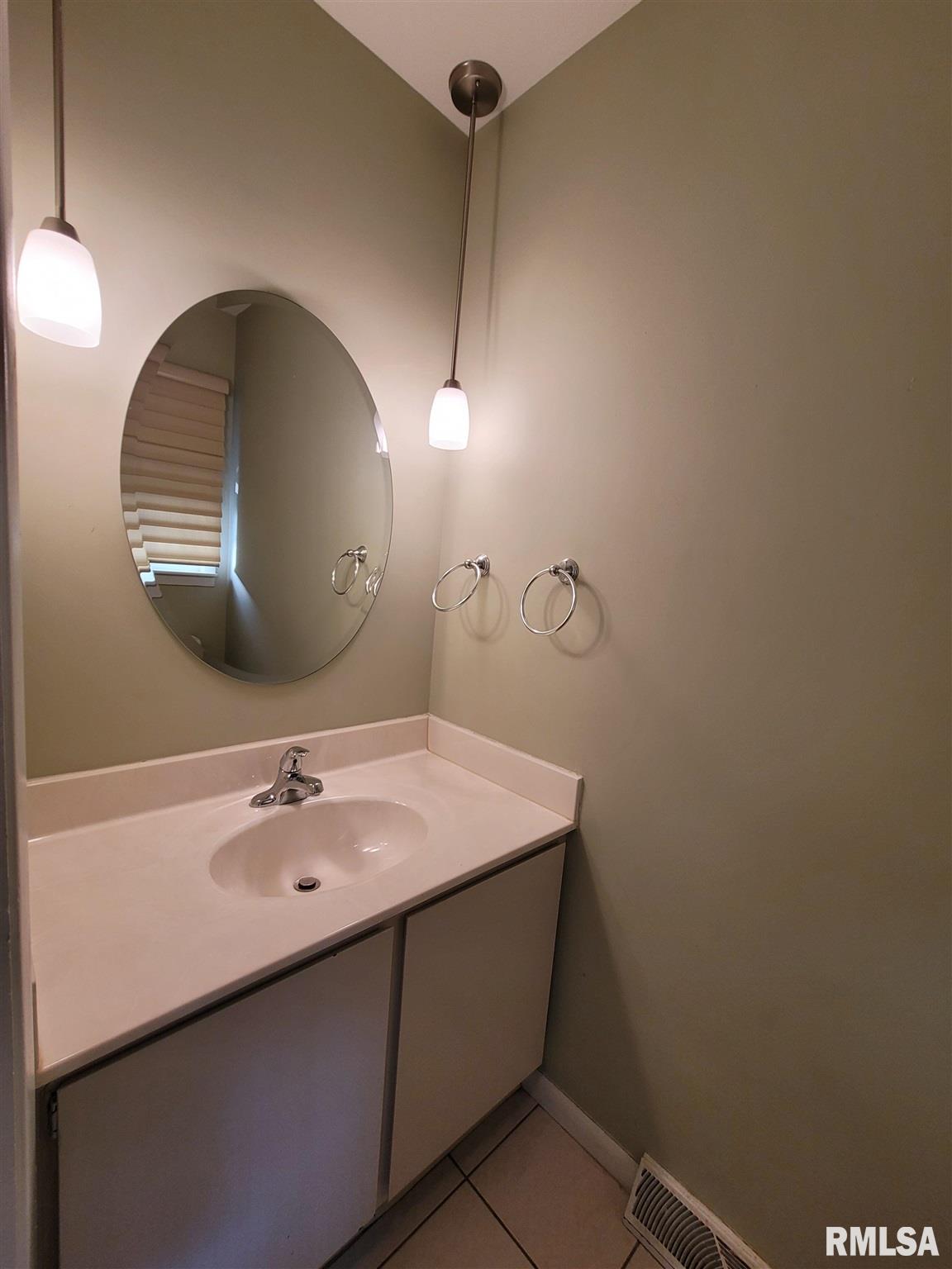 4 Timber Hill Lane Springfield, IL 62704 - Photo 31 of 42 Gallery Image 31