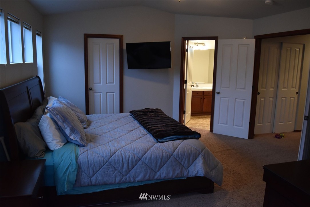 21602 11th Drive Southeast Bothell, WA 98021 - Photo 21 of 25