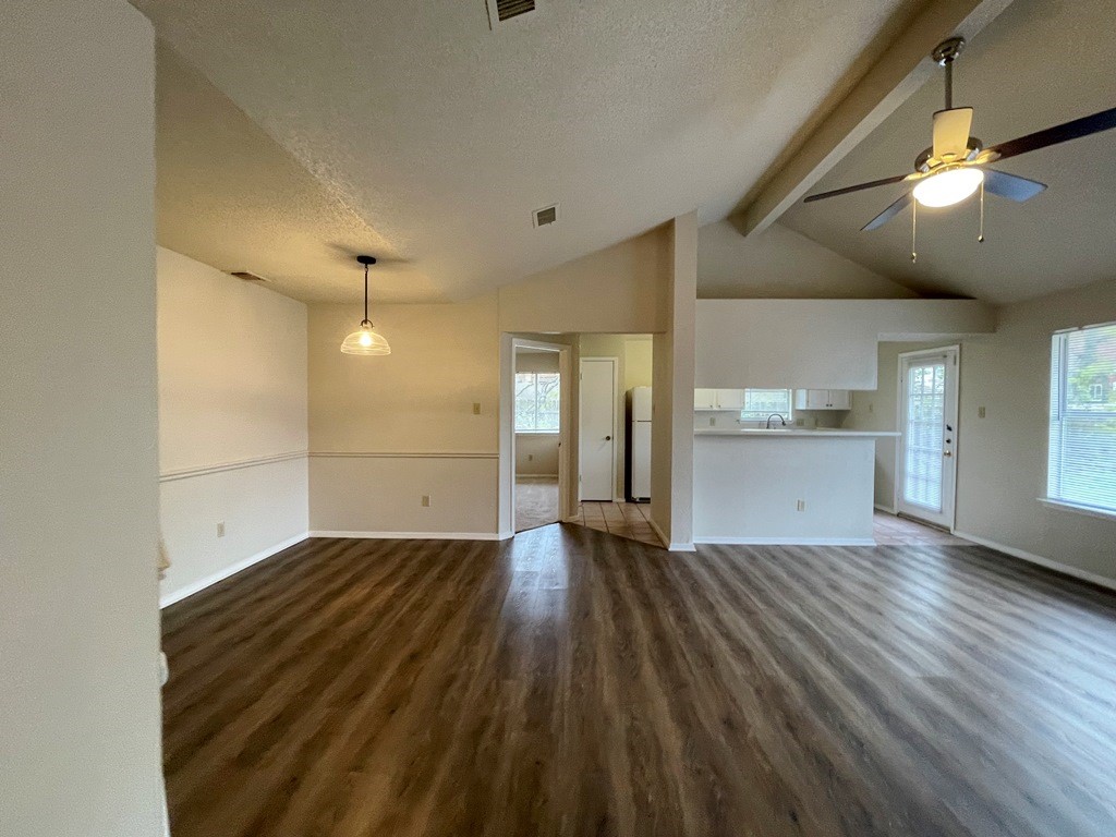 16719 Whitebrush Loop Austin, TX 78717 - Photo 4 of 37
