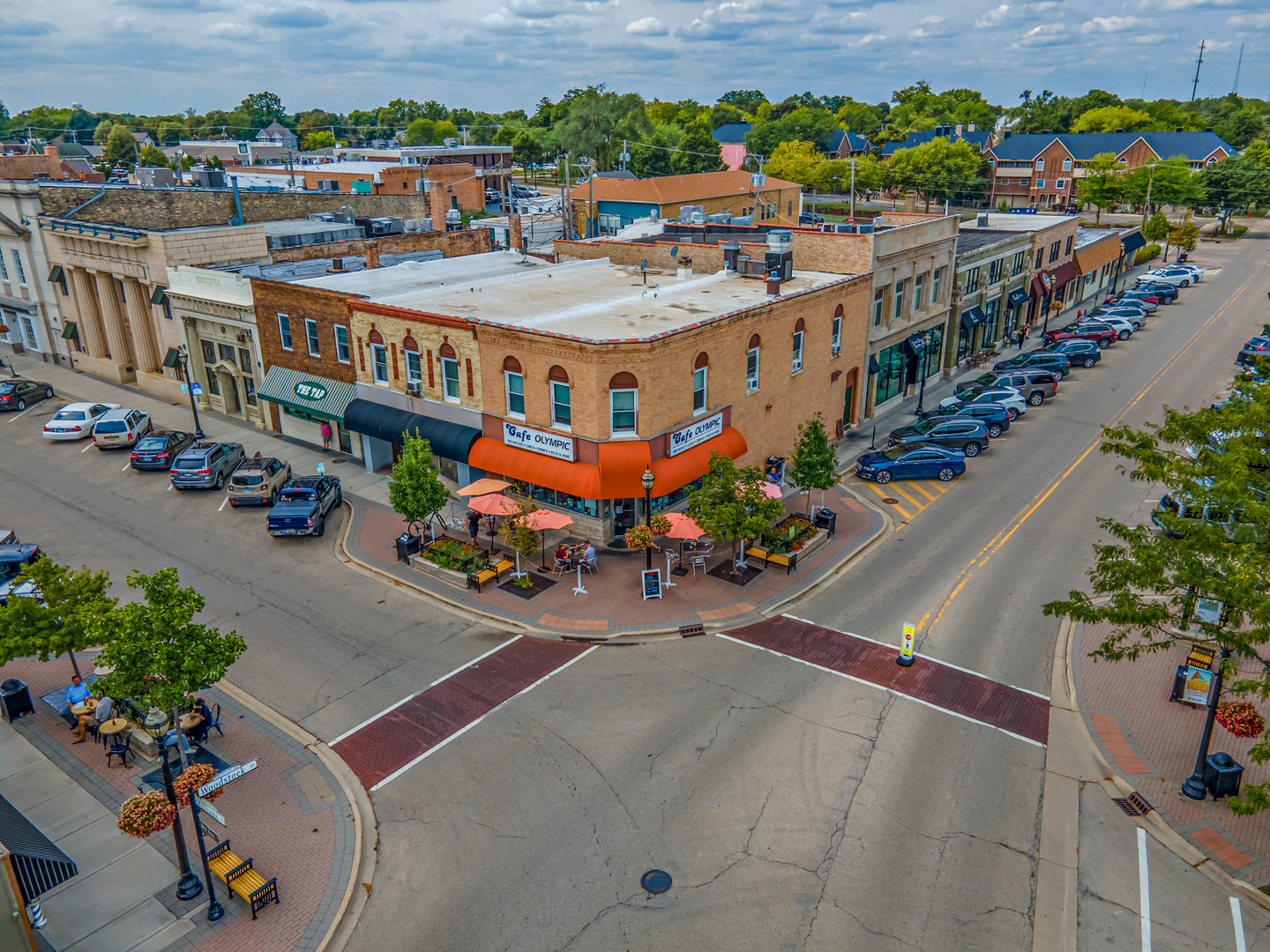 176 Red Leaf Circle Lakewood, IL 60014 - Photo 36 of 49 an aerial view of an buildings and street