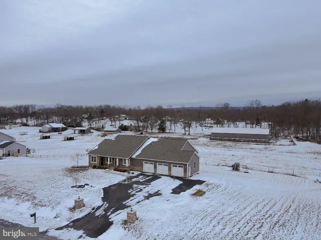 $749,900 | 264 Pepper Ridge Drive, Spring Mills, PA 16875