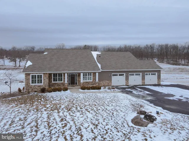 $749,900 | 264 Pepper Ridge Drive, Spring Mills, PA 16875