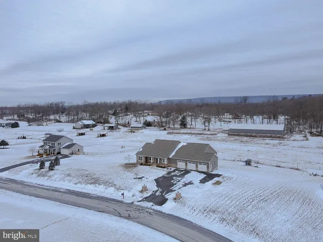 $749,900 | 264 Pepper Ridge Drive, Spring Mills, PA 16875