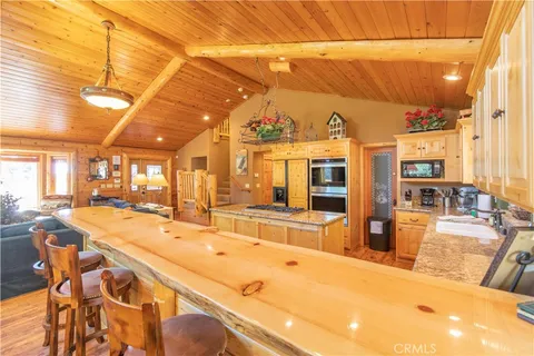 $1,295,000 | 301 Starlight Circle, Big Bear Lake, CA 92315