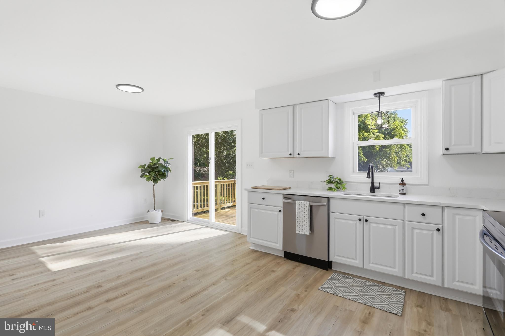 920 Linwood Road Hagerstown, MD 21740 - Photo 8 of 39