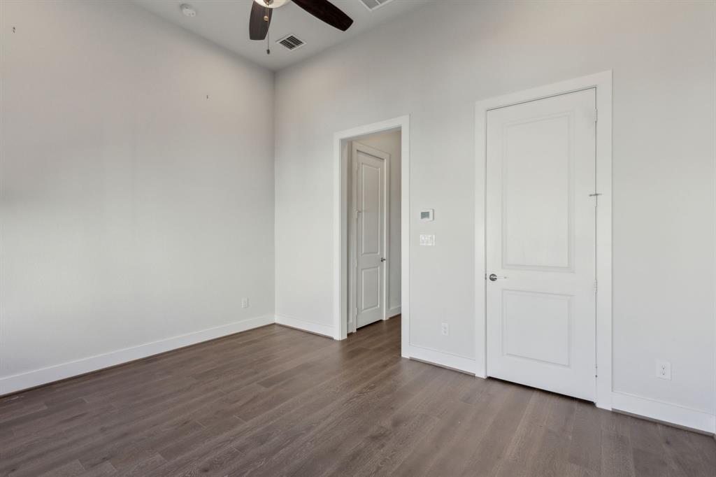 14955 Oak Street Addison, TX 75001 - Photo 21 of 39