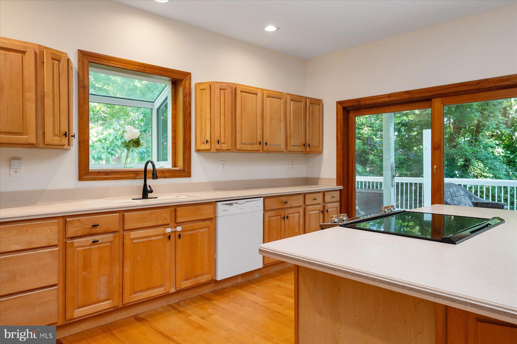 2710 Parkview Drive Riva, MD 21140 - Photo 22 of 60 a kitchen that has a sink and a stove in it