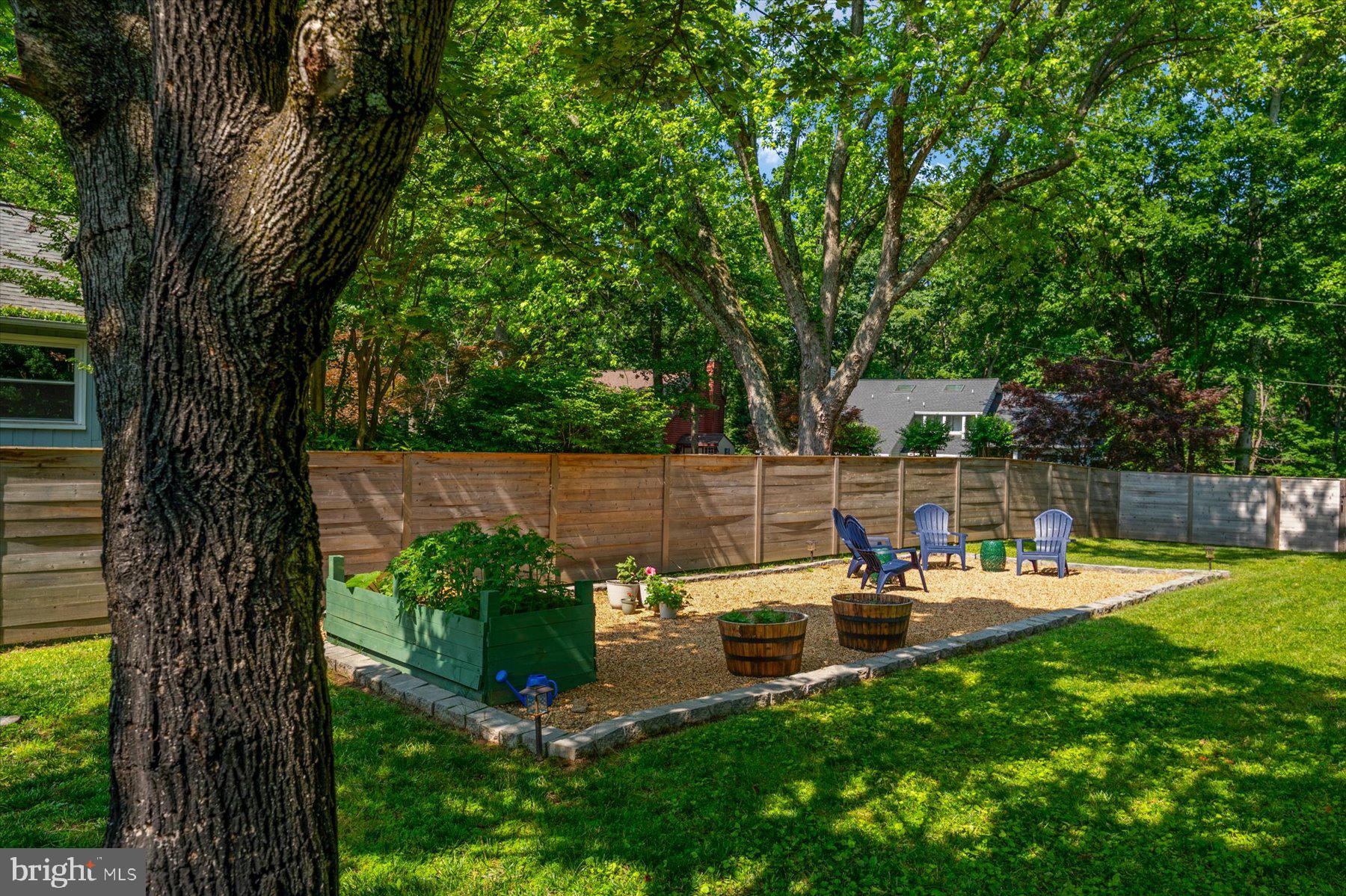 2710 Parkview Drive Riva, MD 21140 - Photo 48 of 60 a view of a house with backyard and sitting area
