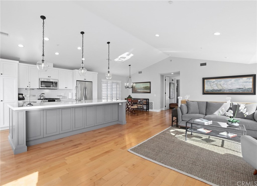 43 Cassis Dana Point, CA 92629 - Photo 6 of 29