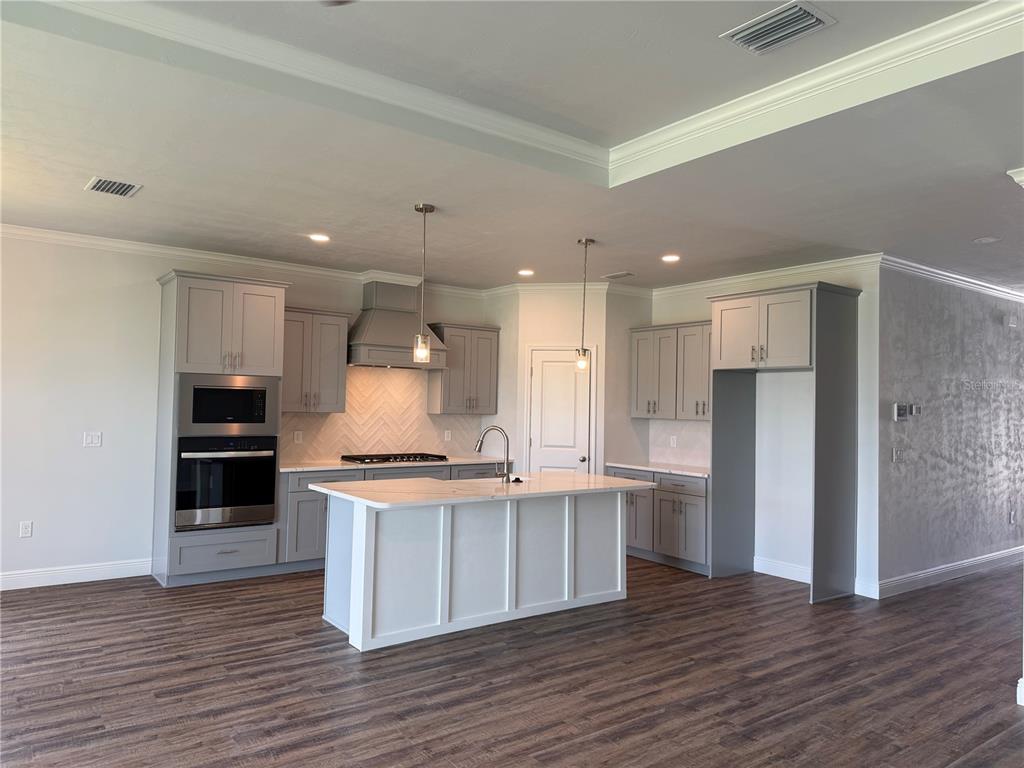 1130 Southwest 67th Street Gainesville, FL 32607 - Photo 3 of 13 Gallery Image 3