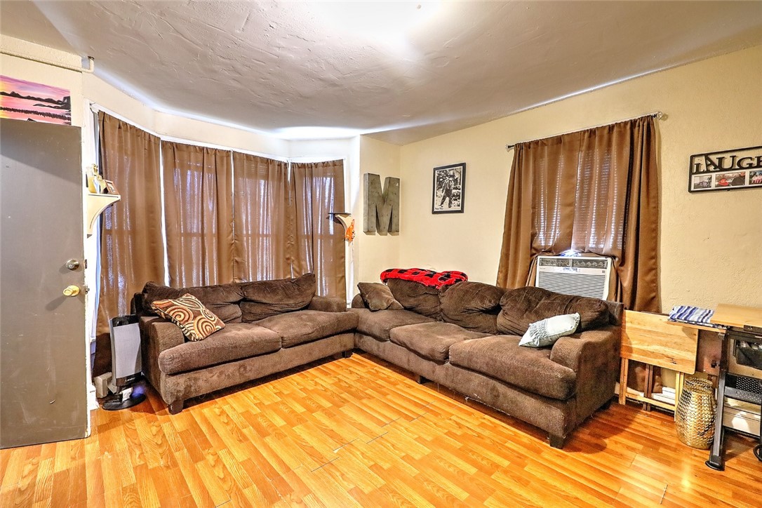 86 Florence Street Providence, RI 02909 - Photo 3 of 21