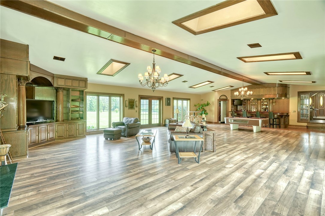 4005 County Line Road Walworth, NY 14502 - Photo 11 of 50 An entertainer dream! Spectacular 1500 square-foot
