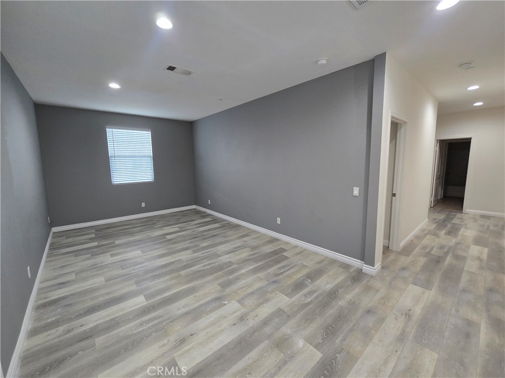 220 West Via Rua Flores Ontario, CA 91762 - Photo 22 of 51 Loft