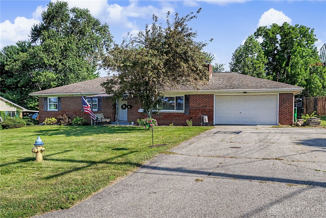 350 Broadway Road Enon, OH 45323 - Photo 3 of 49