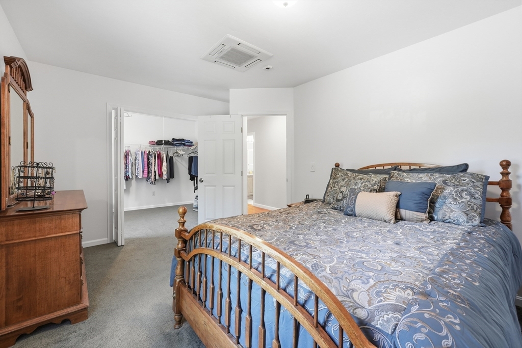 15 Primrose Street Worcester, MA 01604 - Photo 23 of 37