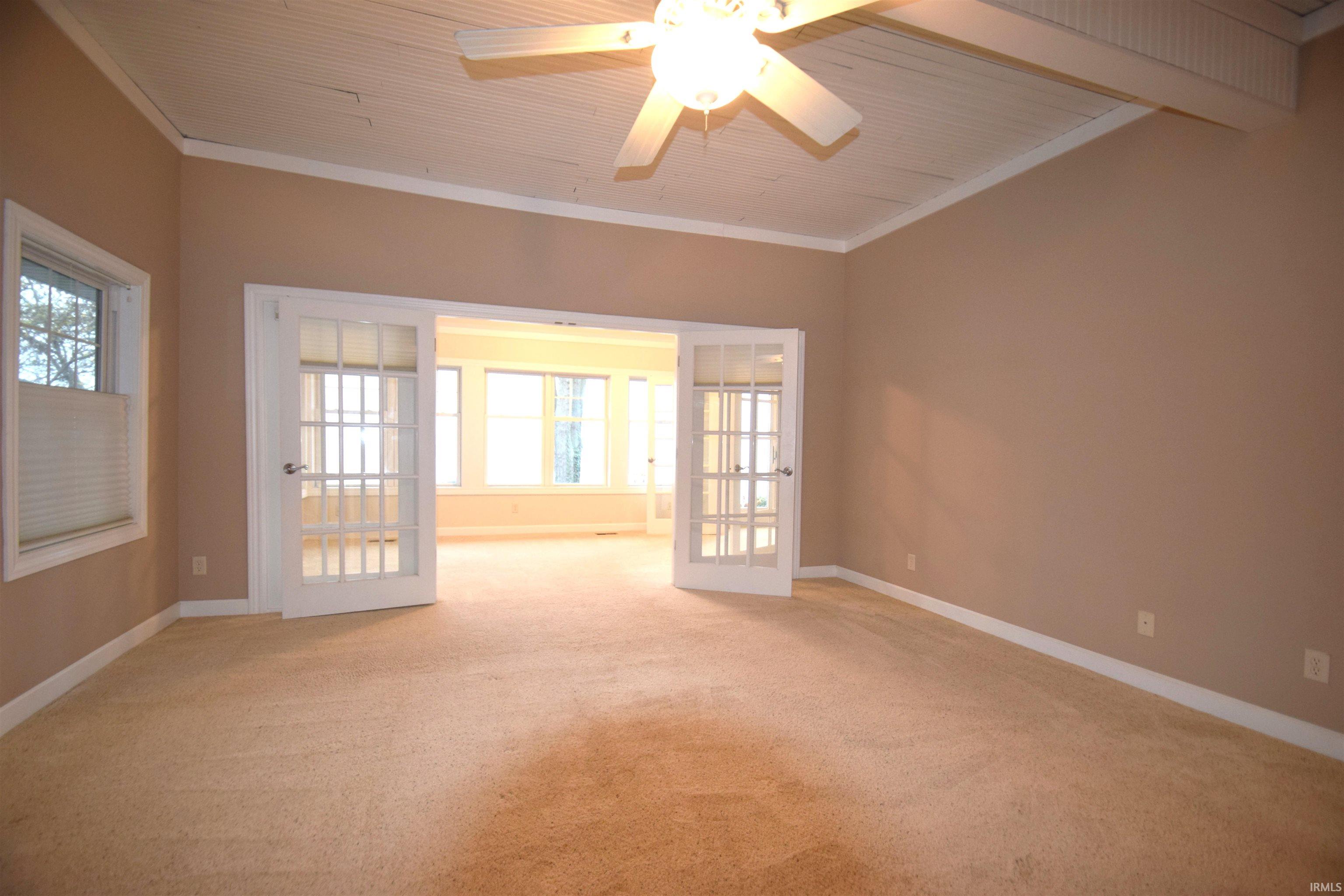 6592 East Waco Drive Syracuse, IN 46567 - Photo 16 of 34