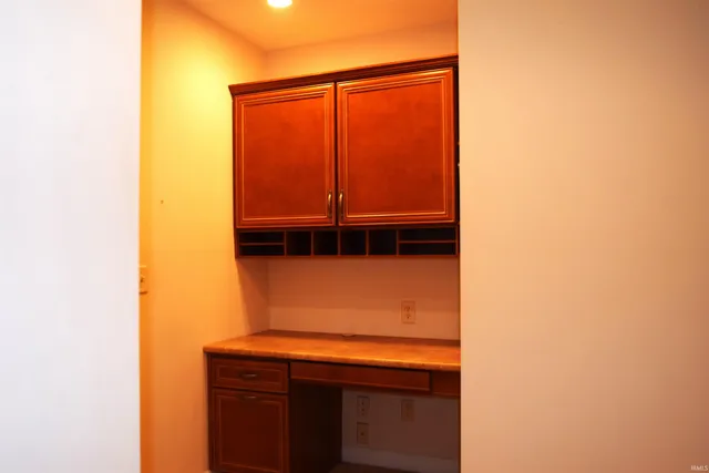 $2,350,000 | 6592 East Waco Drive, Syracuse, IN 46567