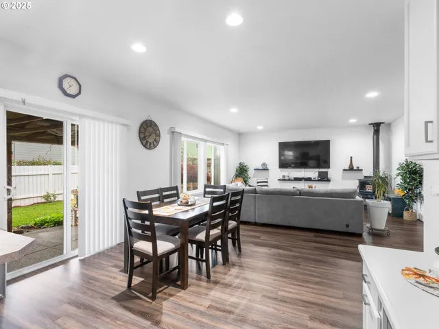 $549,900 | 1241 Dahlia Street, Woodburn, OR 97071