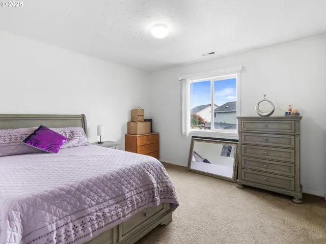 $549,900 | 1241 Dahlia Street, Woodburn, OR 97071