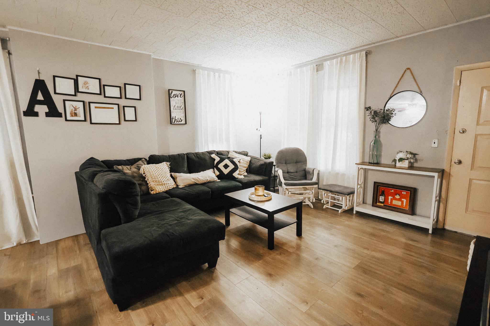 11 Seminary Avenue Reading, PA 19605 - Photo 7 of 15 a living room with furniture