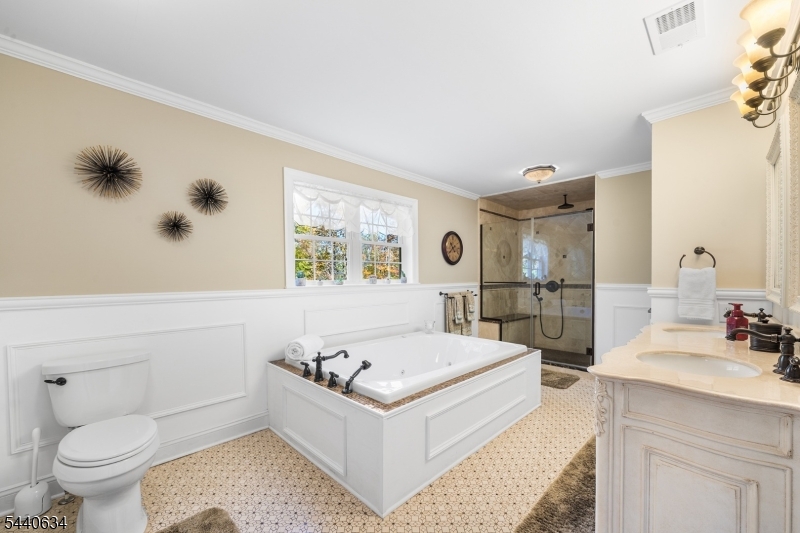 21 Angus Lane Warren, NJ 07059 - Photo 27 of 48