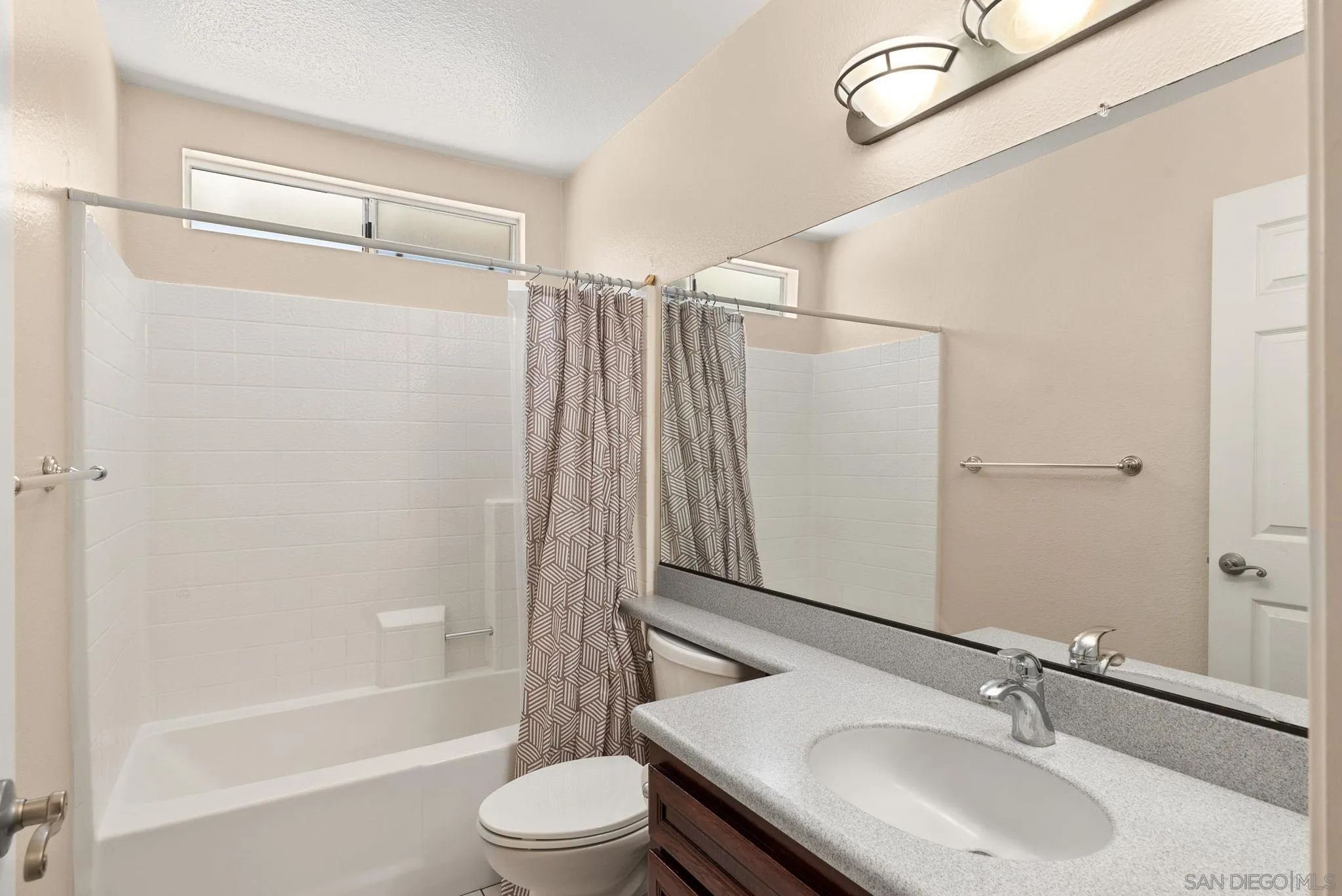 1197 Senwood Way Fallbrook, CA 92028 - Photo 19 of 36 Gallery Image 19