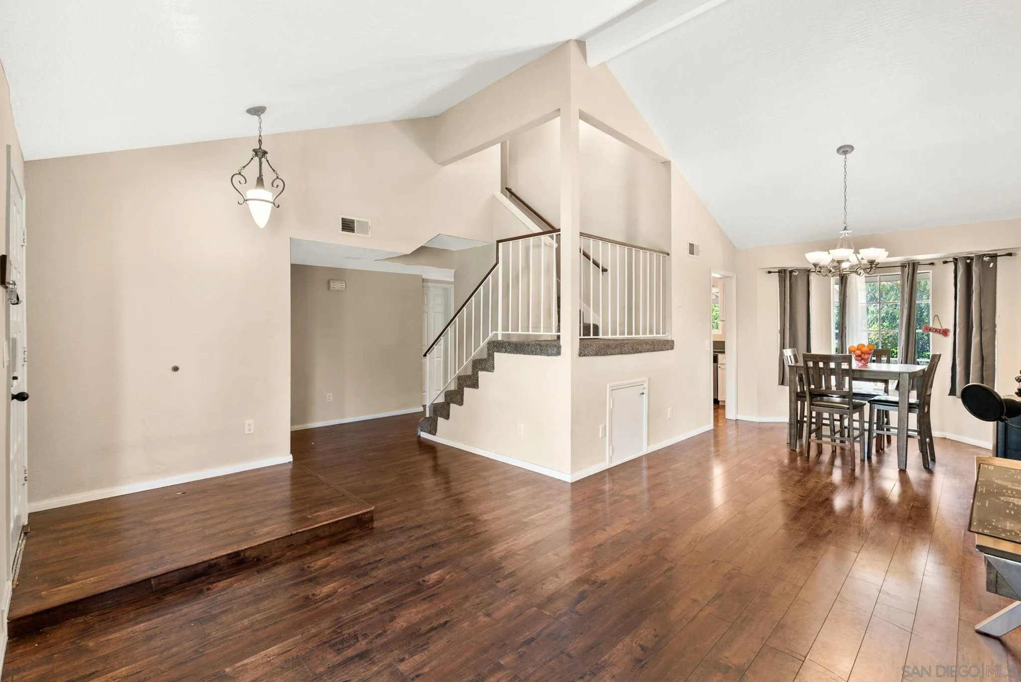 1197 Senwood Way Fallbrook, CA 92028 - Photo 8 of 36 Gallery Image 8
