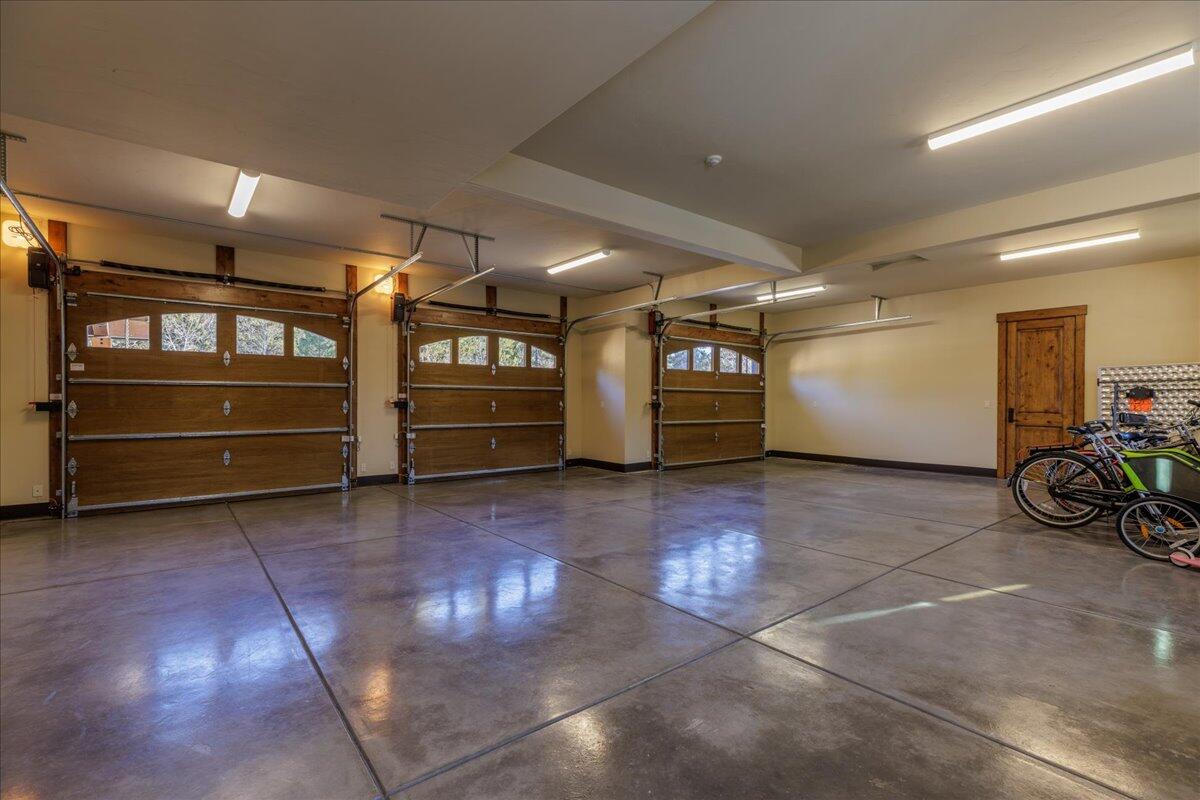 56545 Sunstone Loop, Unit 121 Bend, OR 97707 - Photo 107 of 148 069-56545 Sunstone Loop_HiRes_1069