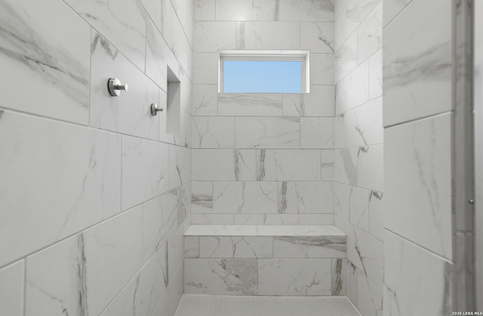 337 Misty Sails Cibolo, TX 78108 - Photo 24 of 50 a bathroom with a shower